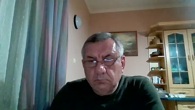 machomale3 Adlı Modelin Canlı XXX Sohbeti