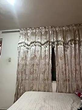 Tayler_Kim live XXX chat