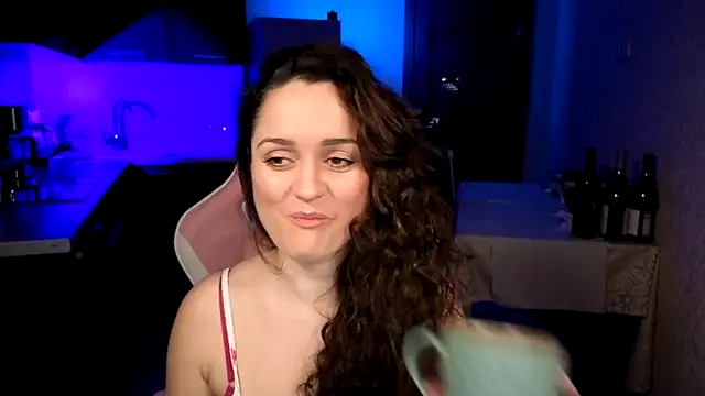Cerann1 élő XXX-chatje