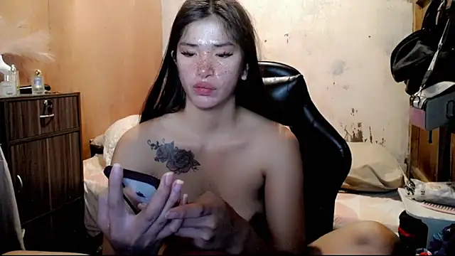 Webkamerová show yanaleciousxx