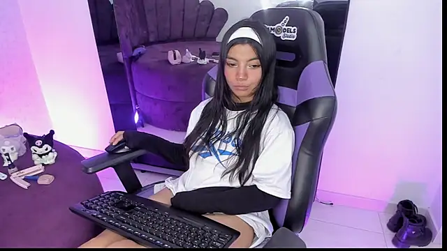 Chat XXX ao vivo de sofi_soft_