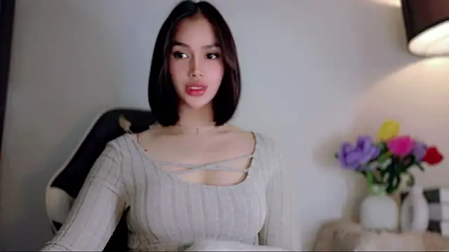 Show modela Anna_HollyDoll na web-kameri