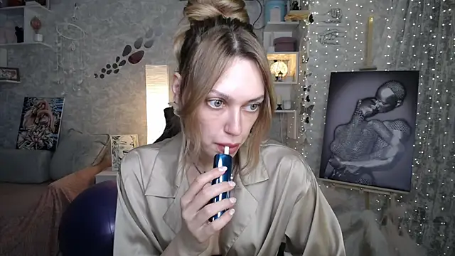 NickyAdamidi Chat XXX in diretta