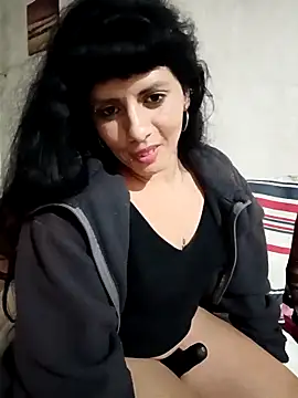 majito30 – Naživo XXX chat