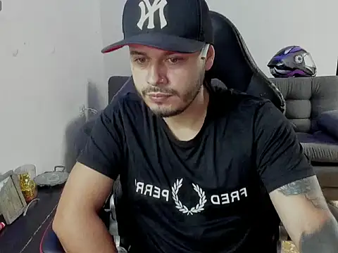 ragnar_lothbrok777 在線直播表演