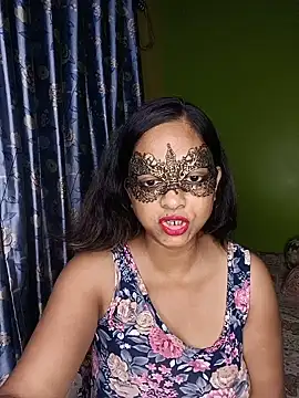 Big_Ass_Nikita Adlı Modelin Canlı XXX Sohbeti