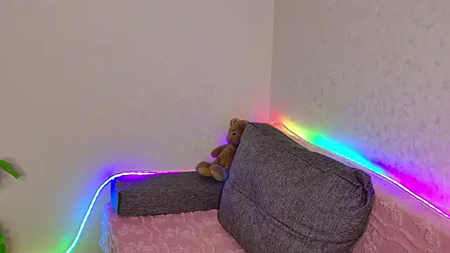 plugmyHDMI's Live XXX Chat