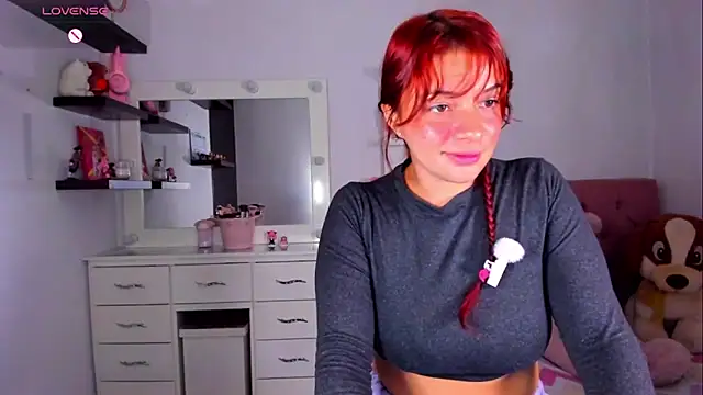 دردشة Vannessa__Shy الجنسية المباشرة