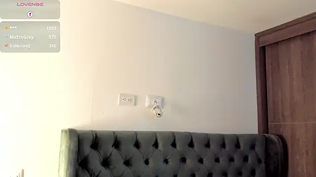 Dimitri_BassのライブXXXチャット