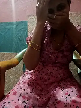 cutybhabhi007: διαδικτυακό σόου στην κάμερα