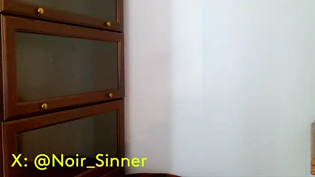 sinnernoir's Live XXX Chat