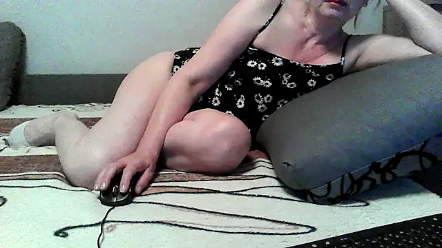 IrynaMolbertx live XXX chat