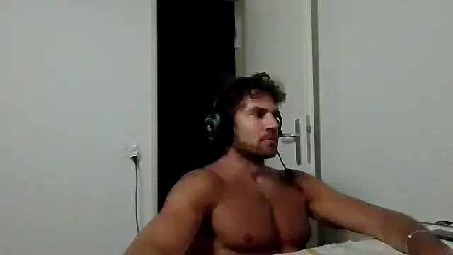 alpha-hunk Webcamshow