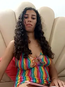 noe_30 Chat XXX live