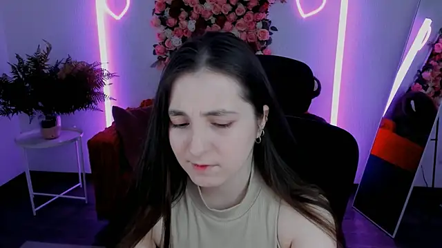 Chat +18 de VirtuallVoyant ao vivo