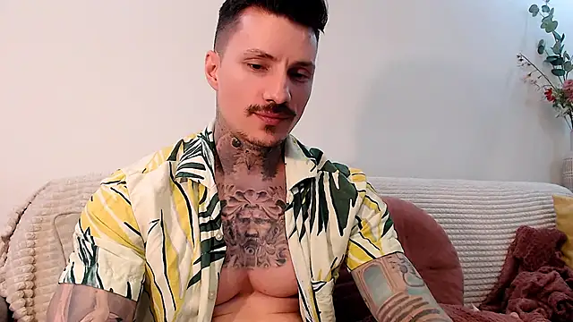 Czat XXX na żywo – tyago_doll