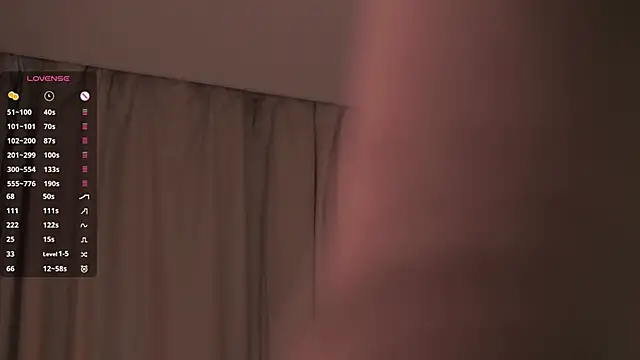 MeliaPokのライブXXXチャット