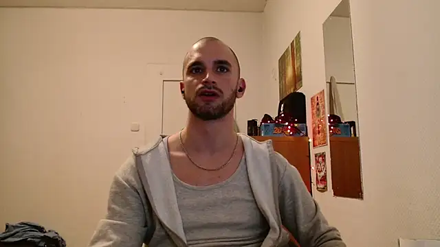Show modela OskarBreno na web-kameri