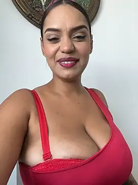 Sara-77 Webcam Show