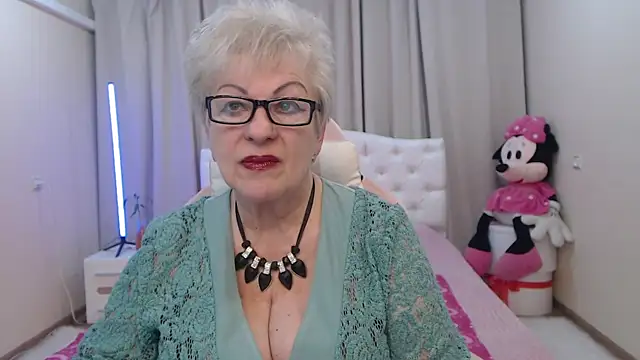 Chat +18 de KayleSmoll ao vivo
