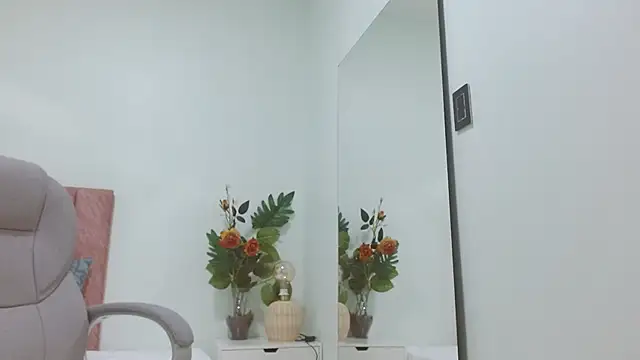 sophia_hadid 现场XXX聊天