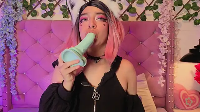 Chat XXX en directo de Kira-Yuzu