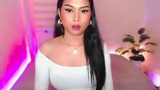 MissGreta_Hunterx élő XXX-chatje