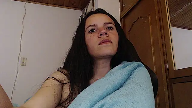 Chat +18 de Shanel_Lozano ao vivo
