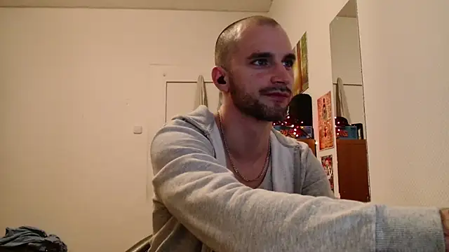 Show modela OskarBreno na web-kameri