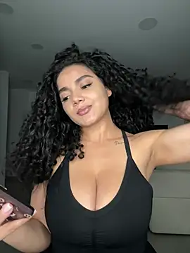 Curlyierr – Live XXX-chat