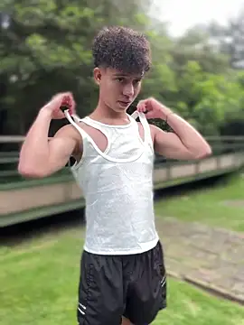 yoursexyjose's Live XXX Chat