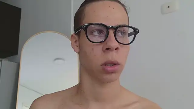 XXX chat uživo modela grey___27