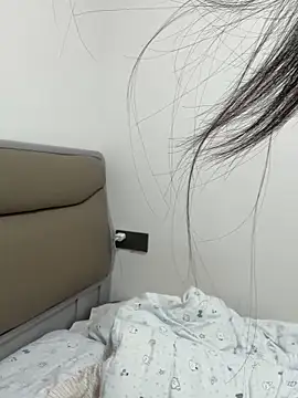 miaomiaou_ Show in webcam