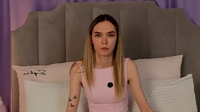Chat XXX en directo de NikkiRyx