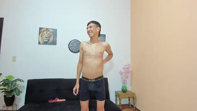 Sweet_boyshot webcam show