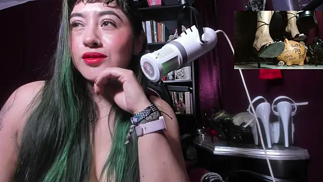 MeGoddesSara Live XXX-Chat