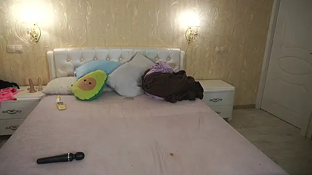 Онлайн чат XXX EliaRosee