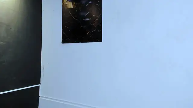 charlotte_dante212's Live Chat Room