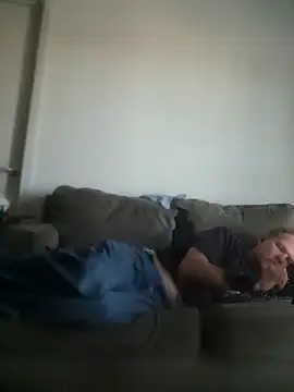 yourMasterisBored Chat XXX live