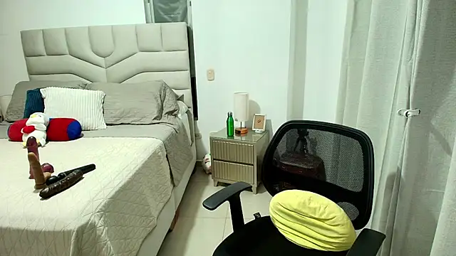 Naty_Stone Chat XXX in diretta