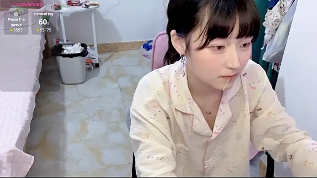 Kaixin-baobao 在線直播表演