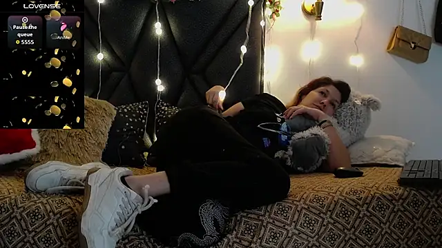 Sharma_Amayra Chat XXX live