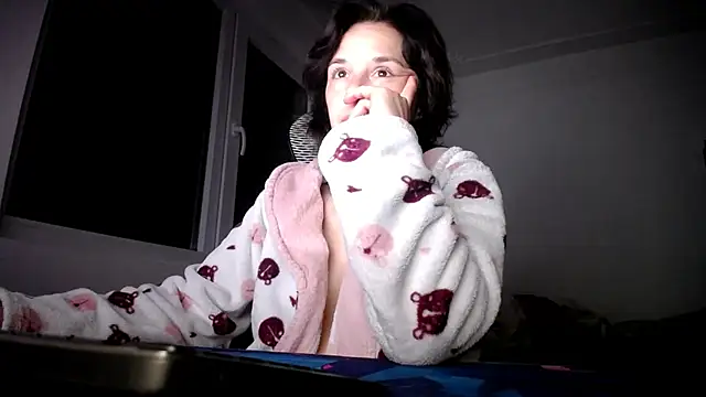 Czat XXX na żywo – SmokerLety