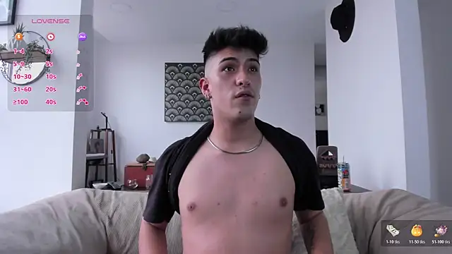 Ryan_Clark_ Live XXX-chat