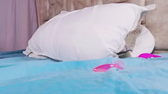 NanyMatrioska élő XXX-chatje
