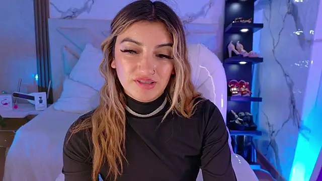 _aitana_001 élő XXX-chatje