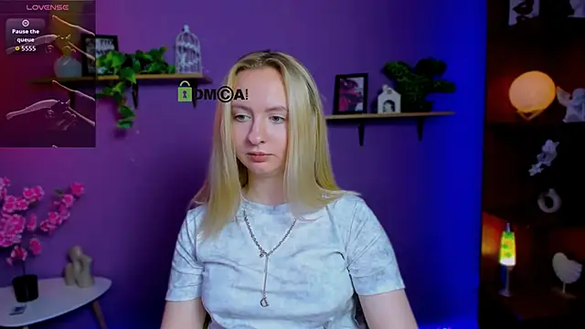 mila_glow1's Live XXX Chat