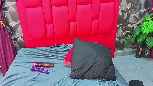emmaalennox Adlı Modelin Canlı XXX Sohbeti