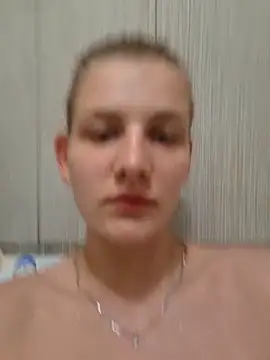 Chatroom XXX en direct de mooniekiss