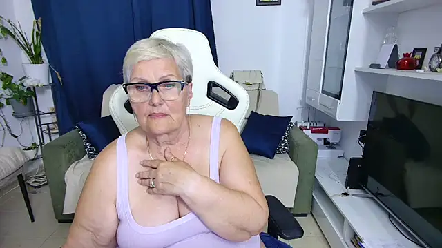 Selenna57 Live XXX Chat